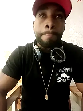 Dante Knox online show from May 7, 2026, 1:55 am