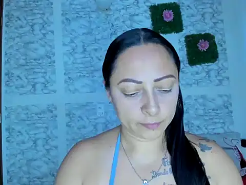 XXXStephanie XXX online show from April 27, 2026, 11:03 pm