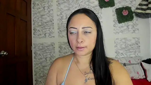 XXXStephanie XXX online show from June 15, 2026, 10:01 pm