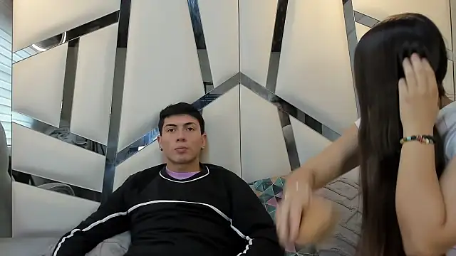 ScarlettAndLucas online show from March 13, 2026, 1:29 pm