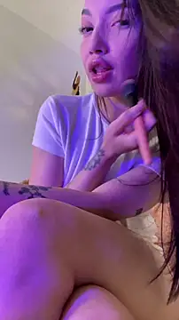 Snapshot of GiannaMagari chatting on February 5, 2026, 8:57 pm GiannaMagari online show from February 5, 2026, 8:57 pm