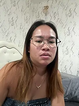 Ponthip online show from April 25, 2026, 2:25 pm
