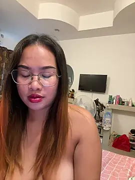 Ponthip online show from June 21, 2026, 1:52 am