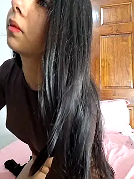 jade03  online show from June 1, 2026, 4:41 pm