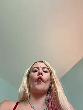 blondebunny999 999 online show from June 12, 2026, 8:52 pm