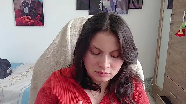 yessica gomez01 online show from May 5, 2026, 8:28 pm