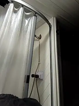 sxyftsecret online show from April 19, 2026, 1:49 am