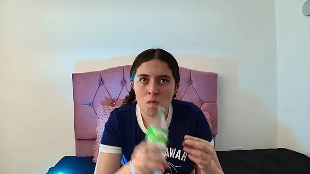 Snapshot of Cherry_Boomxx chatting on March 16, 2026, 6:23 pm Cherry Boomxx online show from March 16, 2026, 6:23 pm