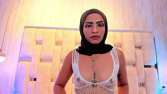 VeronicaFlowers  online show from February 8, 2026, 3:10 am