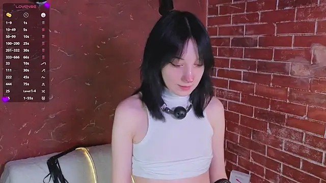 LisaBunnyy online show from February 21, 2026, 6:53 pm