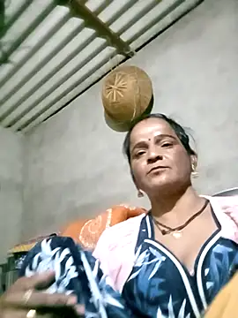 kiiuu sexe online show from February 4, 2026, 5:46 am