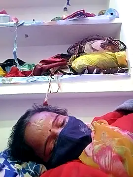 kiiuu sexe online show from March 19, 2026, 5:39 pm