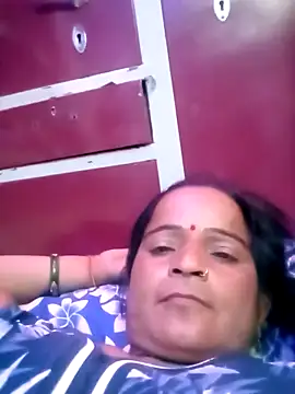 kiiuu sexe online show from March 23, 2026, 2:32 pm