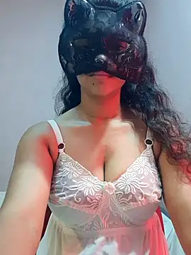 cutehotwife online show from April 24, 2026, 10:50 am