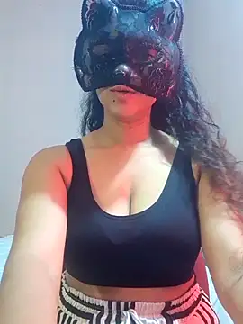 cutehotwife online show from May 3, 2026, 6:52 am