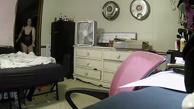 Snapshot of juicybottom chatting on February 18, 2026, 2:18 am juicybottom online show from February 18, 2026, 2:18 am