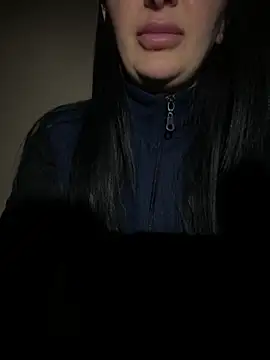 Snapshot of melissiaayzem chatting on March 5, 2026, 7:43 pm melissiaayzem online show from March 5, 2026, 7:43 pm