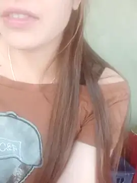 jjennyyy online show from April 11, 2026, 2:49 am