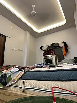 Spicy boy 69 online show from May 17, 2026, 3:08 pm