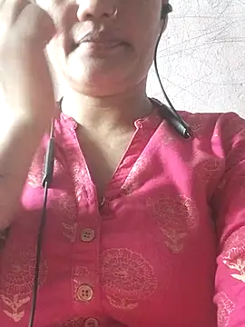 Zaara101 online show from June 24, 2026, 7:40 am