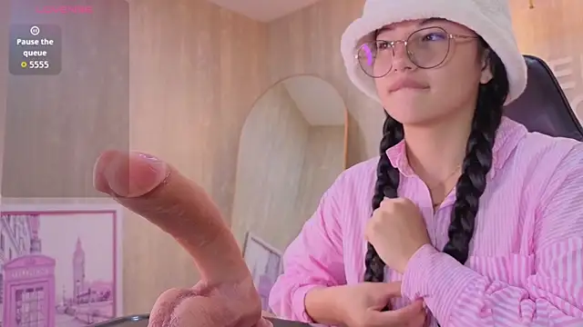 Evadeep a online show from January 19, 2026, 1:15 pm