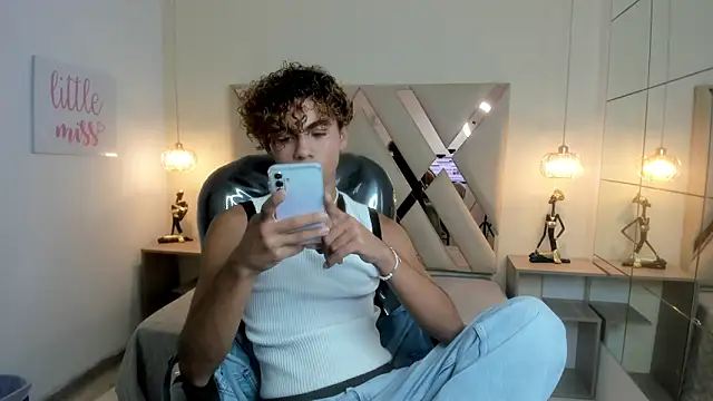 Snapshot of Anyelo_Twink chatting on March 12, 2026, 8:15 pm Anyelo Twink online show from March 12, 2026, 8:15 pm