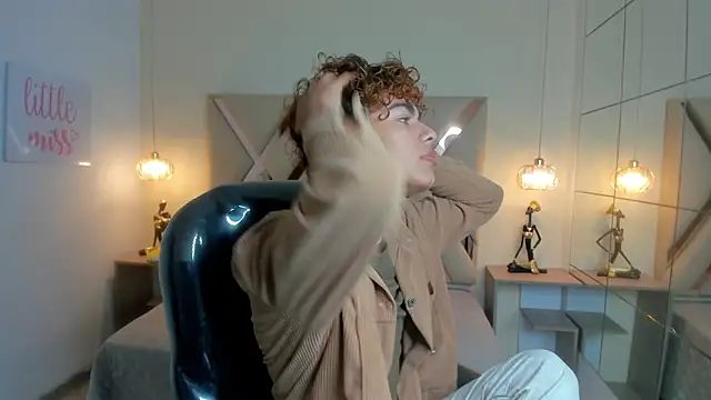 Snapshot of Anyelo_Twink chatting on March 16, 2026, 8:35 pm Anyelo Twink online show from March 16, 2026, 8:35 pm