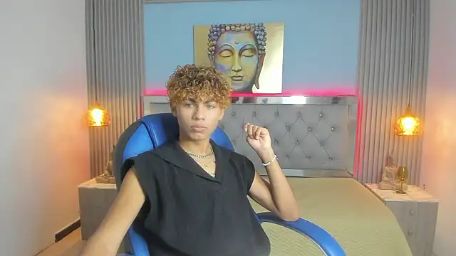 Snapshot of Anyelo_Twink chatting on March 23, 2026, 6:17 am Anyelo Twink online show from March 23, 2026, 6:17 am