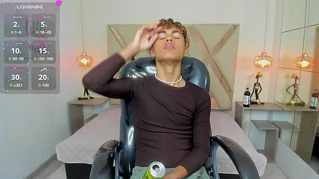 Snapshot of Anyelo_Twink chatting on March 30, 2026, 5:41 am Anyelo Twink online show from March 30, 2026, 5:41 am