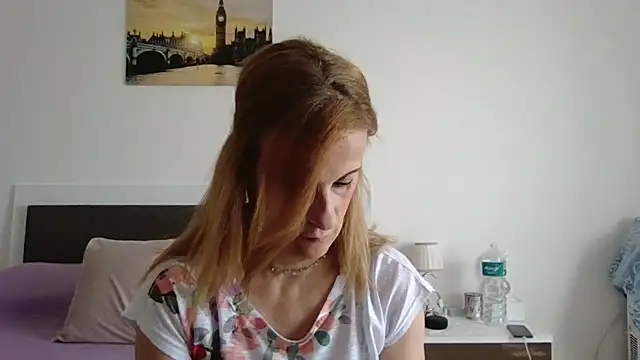 Clara1986 online show from June 5, 2026, 9:26 am