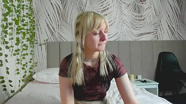 AdeleSilvy online show from February 12, 2026, 2:06 am