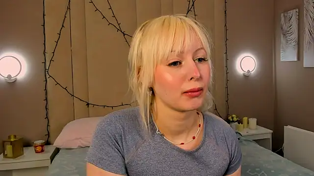 AdeleSilvy online show from May 7, 2026, 2:06 am