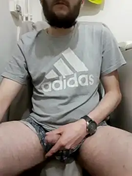 80julien online show from February 3, 2026, 1:26 am