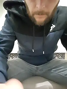 80julien online show from February 7, 2026, 3:32 am