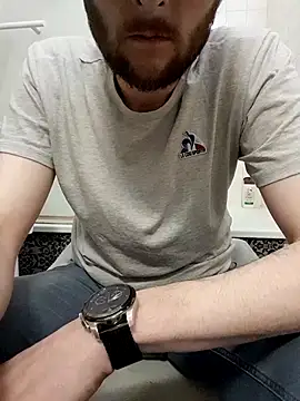 80julien online show from March 23, 2026, 7:40 pm