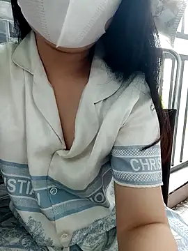 Snapshot of EnzxMoon02 chatting on February 26, 2026, 5:28 am EnzxMoon02 online show from February 26, 2026, 5:28 am