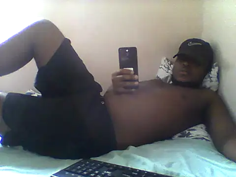 handsomeguy02 online show from April 22, 2026, 11:23 am