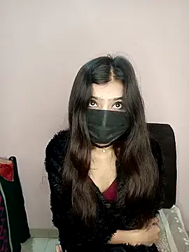 hotyjiyaaaa online show from January 12, 2026, 9:47 am