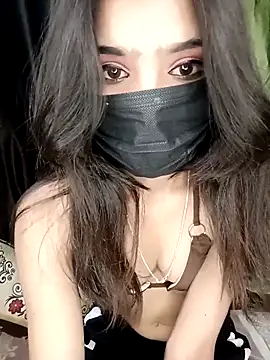 hotyjiyaaaa online show from March 26, 2026, 3:50 pm