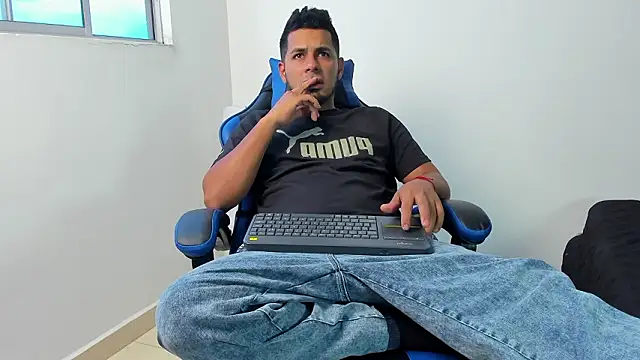 Kiltrohot online show from January 31, 2026, 10:52 pm