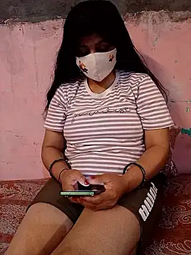 Snapshot of Soni_299 chatting on February 18, 2026, 4:36 pm Soni 299 online show from February 18, 2026, 4:36 pm