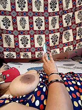 Snapshot of Soni_299 chatting on March 15, 2026, 6:47 pm Soni 299 online show from March 15, 2026, 6:47 pm