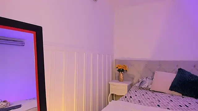 Little Lexyy online show from May 6, 2026, 5:03 am