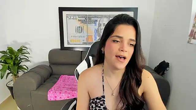 LucianaMoreau online show from March 4, 2026, 8:59 pm