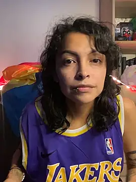 sakuraanduchira  online show from March 22, 2026, 9:18 pm