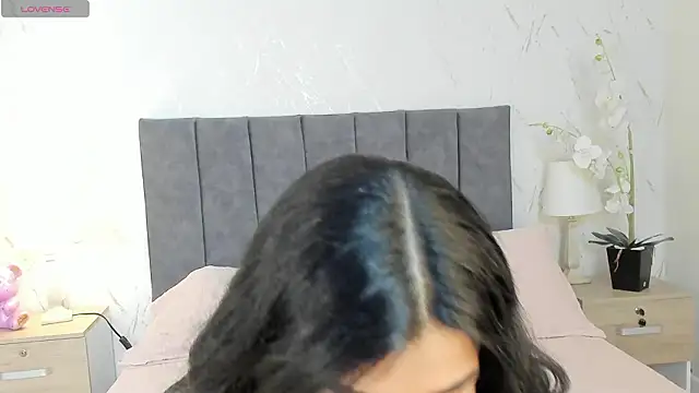 Antonella Coruso online show from March 14, 2026, 9:31 pm