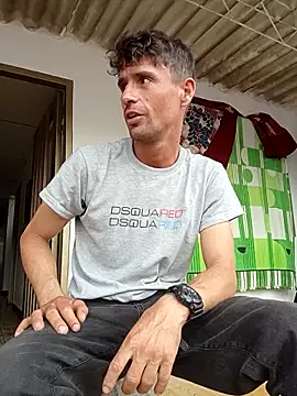 torvyHot online show from April 23, 2026, 7:27 pm