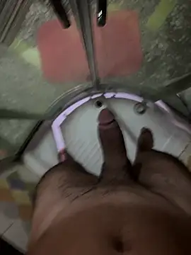 aminebigdick online show from August 7, 2026, 11:45 am