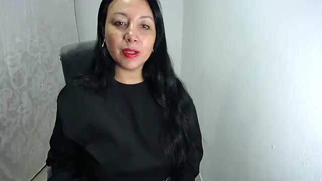 Snapshot of soyElena46 chatting on May 21, 2026, 12:01 pm soyElena46 online show from May 21, 2026, 12:01 pm