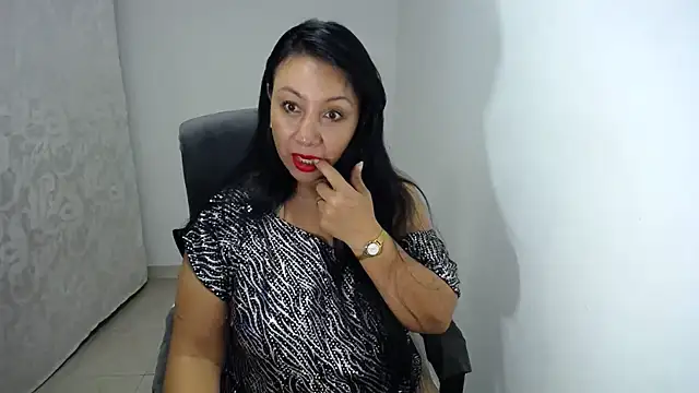 Snapshot of soyElena46 chatting on August 4, 2026, 12:08 pm soyElena46 online show from August 4, 2026, 12:08 pm